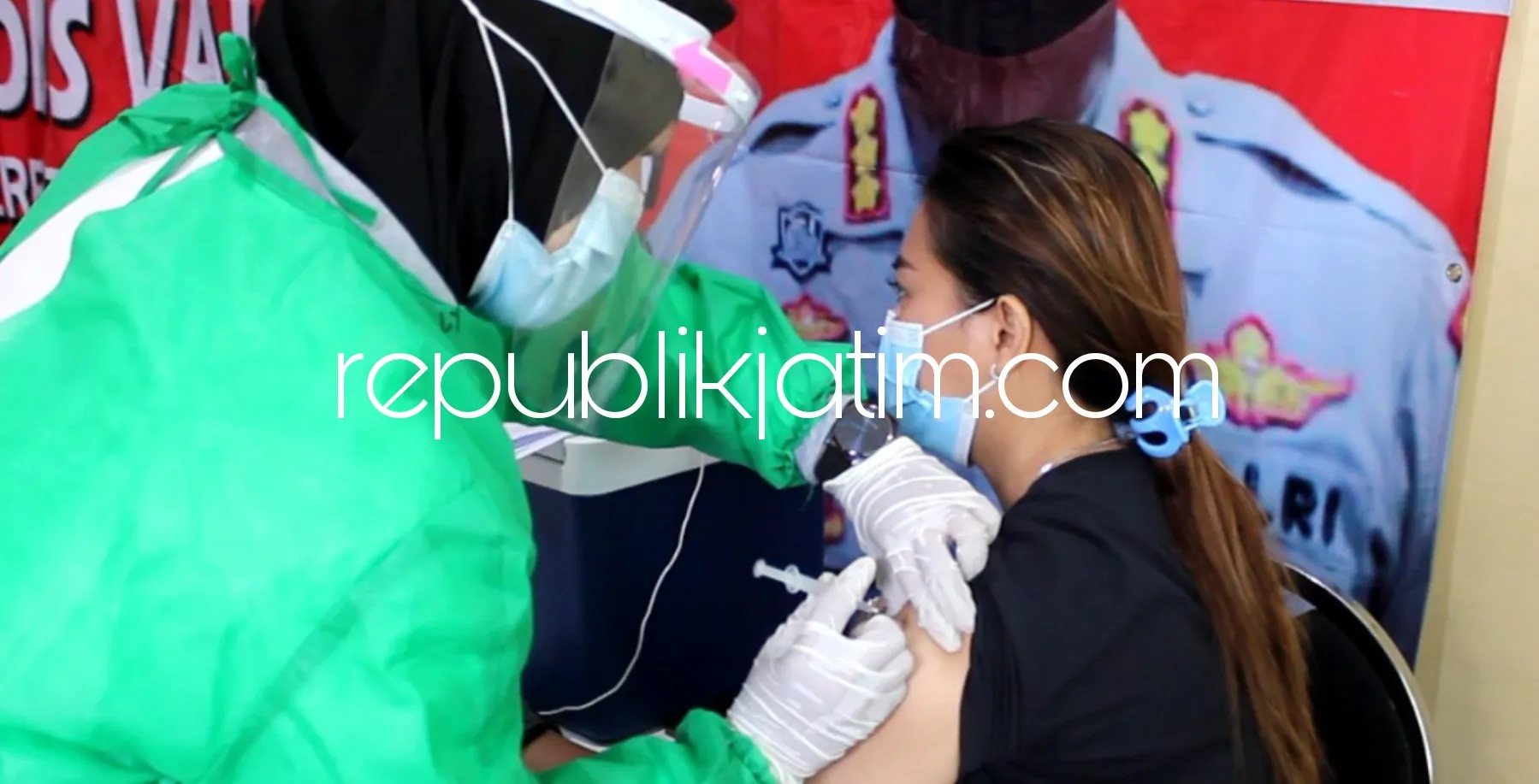 Polresta Sidoarjo Lanjutkan Vaksinasi Covid-19 Tahap Dua