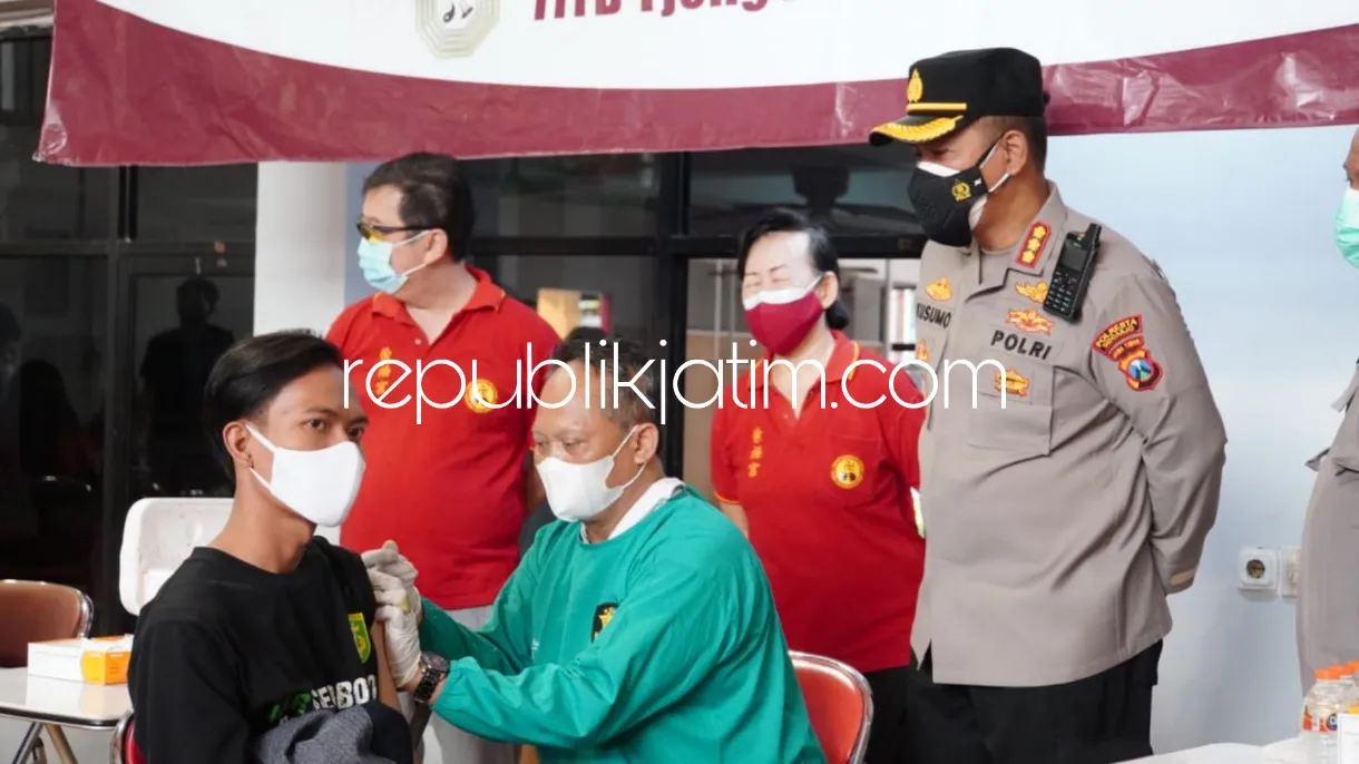 Siapkan 500 Dosis, Polresta Sidoarjo Kembali Gelar Vaksinasi di Tempat Ibadah Bersama Komunitas