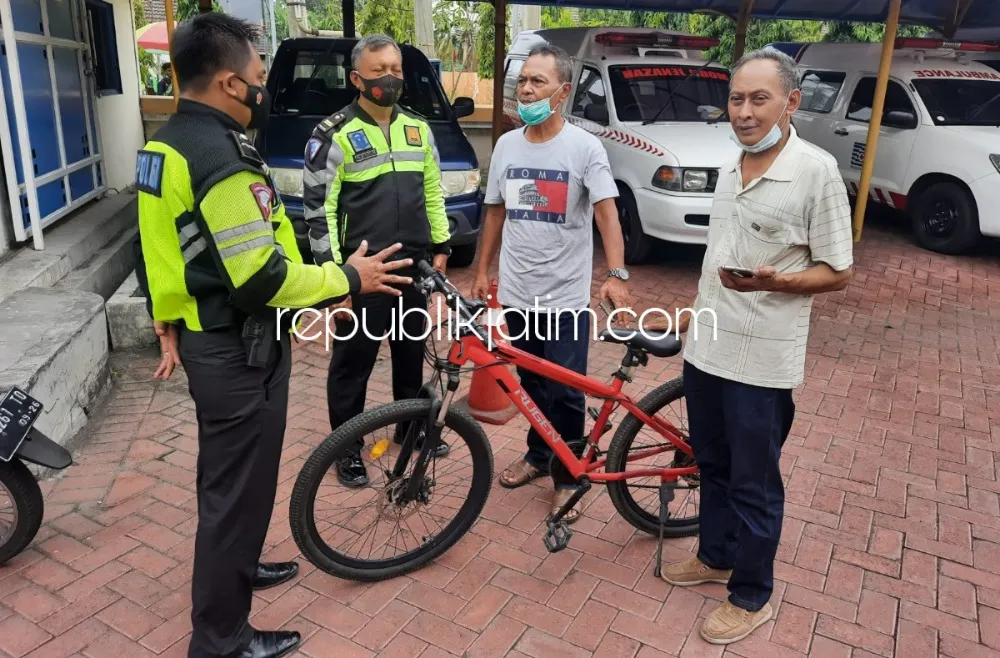 Ngonthel Siang Bolong, Pria 64 Tahun Asal Pucang Tewas Mendadak di Dekat Pintu Gerbang Pondok Mutiara Sidoarjo