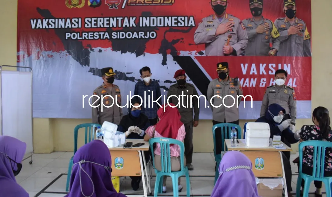 Polresta Sidoarjo Vaksinasi Booster 1.000 Dosis di Mitra Sehat Mandiri Krian