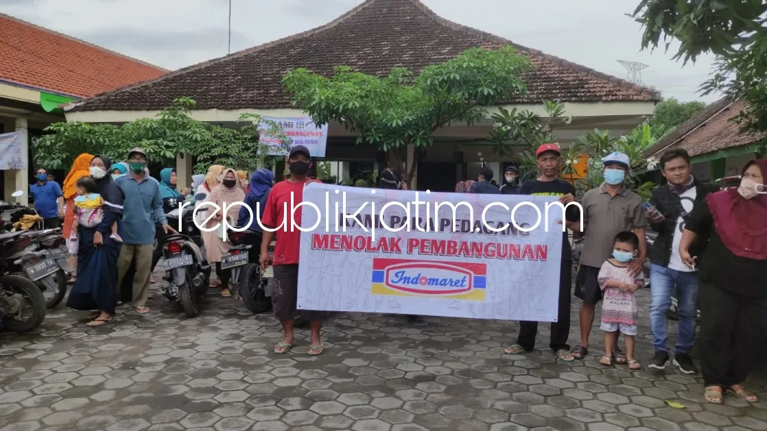 Kades Janji Tak Beri Izin, Emak-Emak Warga Tambakrejo Krembung Tolak Pendirian Minimarket di Kampungnya