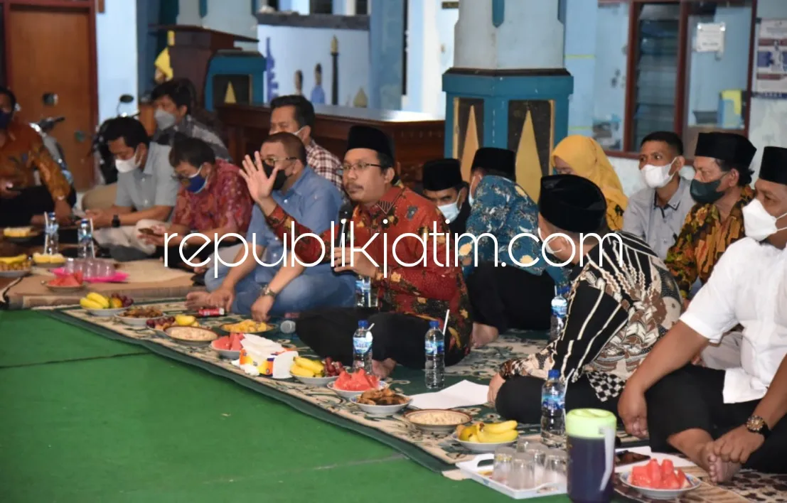 Minta Pembangunan Minimarket Dihentikan Sementara, Gus Muhdlor Penuhi Permintaan Warga Grinting Tulangan