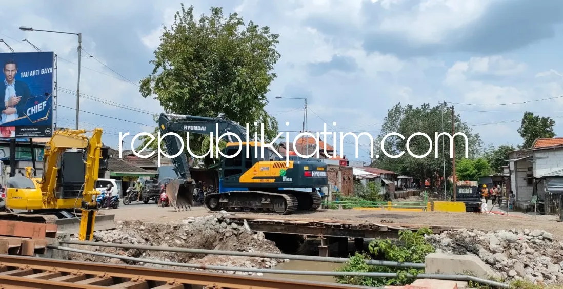 Proyek Flyover JPL 64 Krian, Puluhan Bangunan Mulai Dibongkar dan Dikosongkan, Ditarget 29 Maret Pembayaran