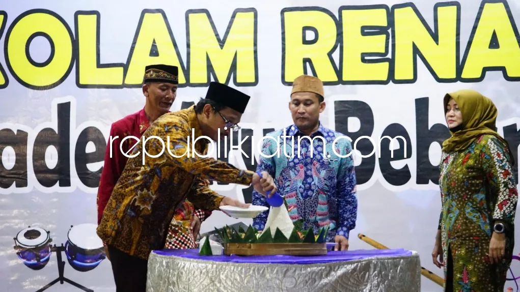 Bangkitkan Perekonomian Desa, Gus Muhdlor Gelontor Sejumlah Program Dukung Pengembangan BUMDes
