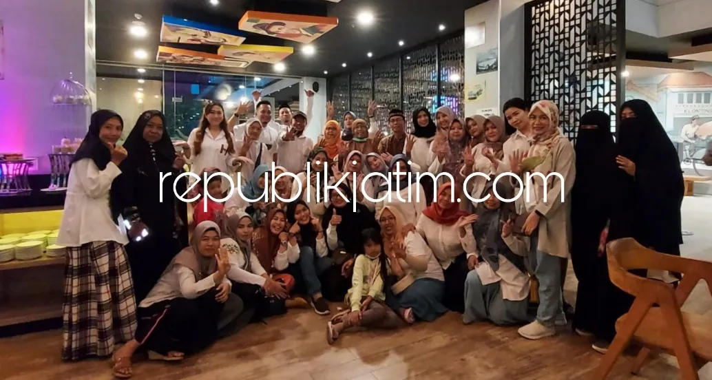 Halal Bihalal Ala IKA Smanivda Angkatan 98, Dimeriahkan Kehadiran Para Guru dan Tukar Kado Berbungkus Koran