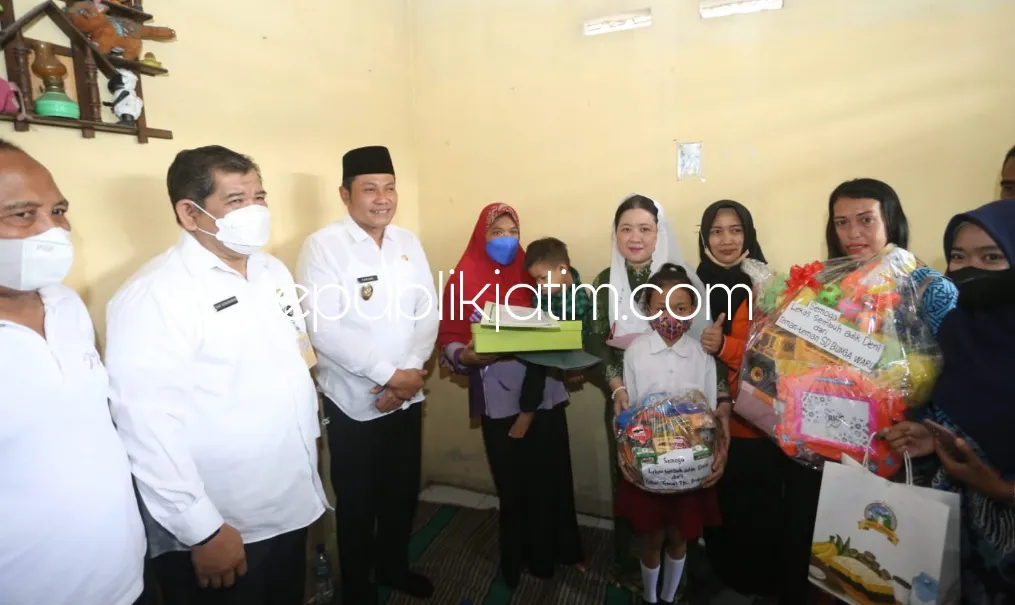 Wabup Sidoarjo Minta Dinkes Kawal Operasi Balita Tanpa Anus Asal Wilayut Sukodono Sampai Selesai