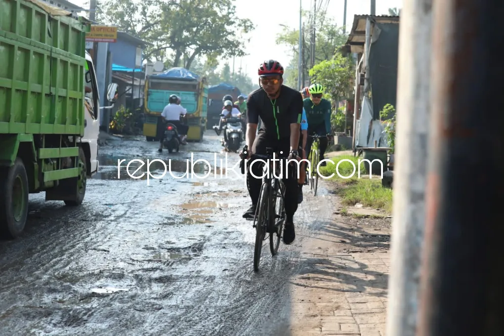 Gus Muhdlor : Betonisasi Jalan Betro - Kalanganyar Segera Digarap, Dilanjut Pengembangan Wisata Kampung Nelayan