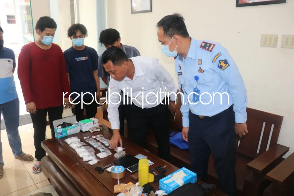 Petugas Lapas Pemuda Madiun Gagalkan Pengiriman 10 Paket Narkoba Berbagai Jenis