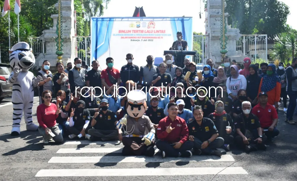 Bersama Dirlantas Polda Jatim, Polisi Ajak Masyarakat Sidoarjo Olahraga dan Tertib Berlalu Lintas