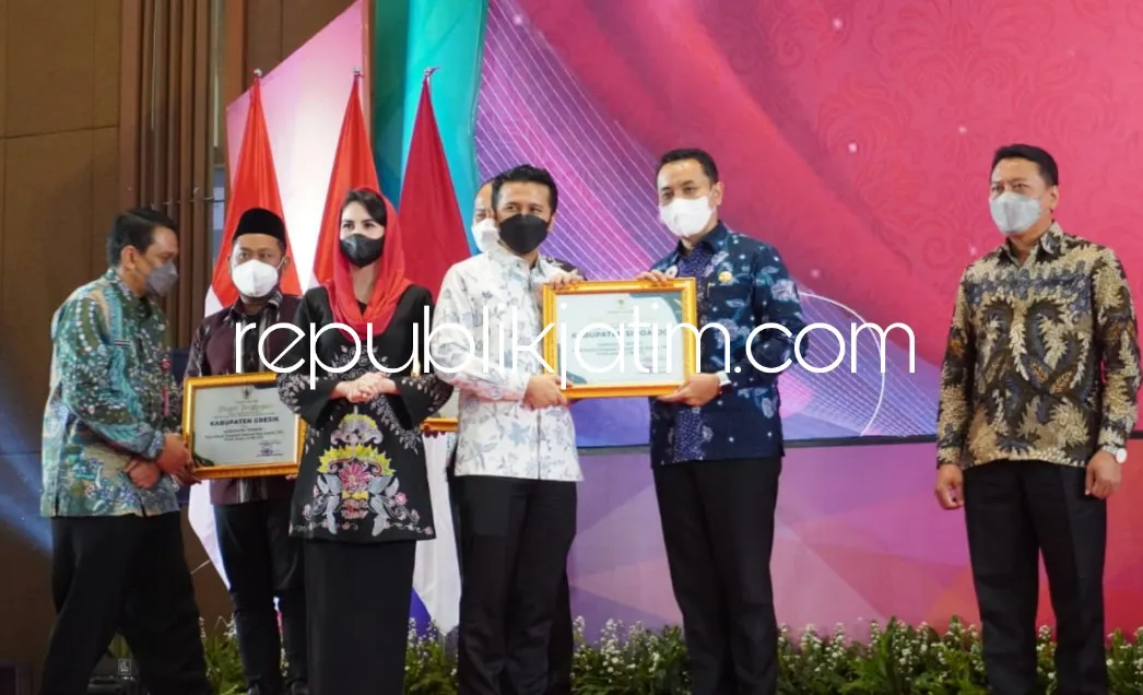 Pemkab Sidoarjo Raih Penghargaan Kinerja Pencapaian IRL Terbaik Ketiga Saat Launching Program BIAN 2022