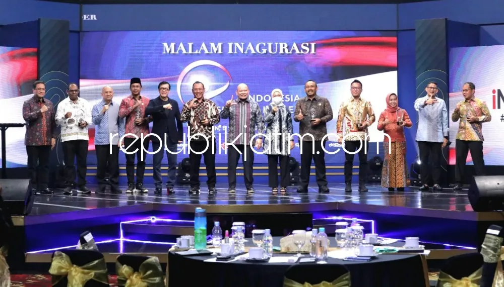 Sukses Kelola Potensi Daerah, Bupati Sidoarjo Raih Best Leadership Based on Potential Area Development