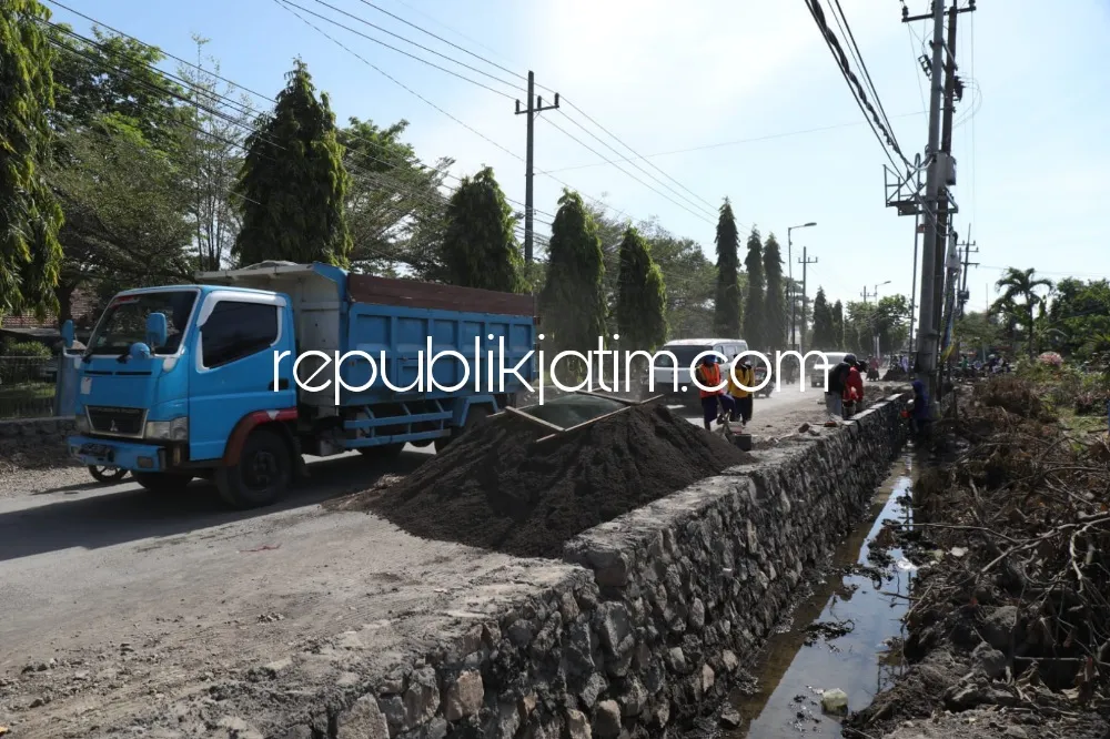 Memperlancar Aktivitas Perekonomian Warga 8 Desa, Akses Menuju Kampung Nelayan Sedati Sidoarjo Dibeton