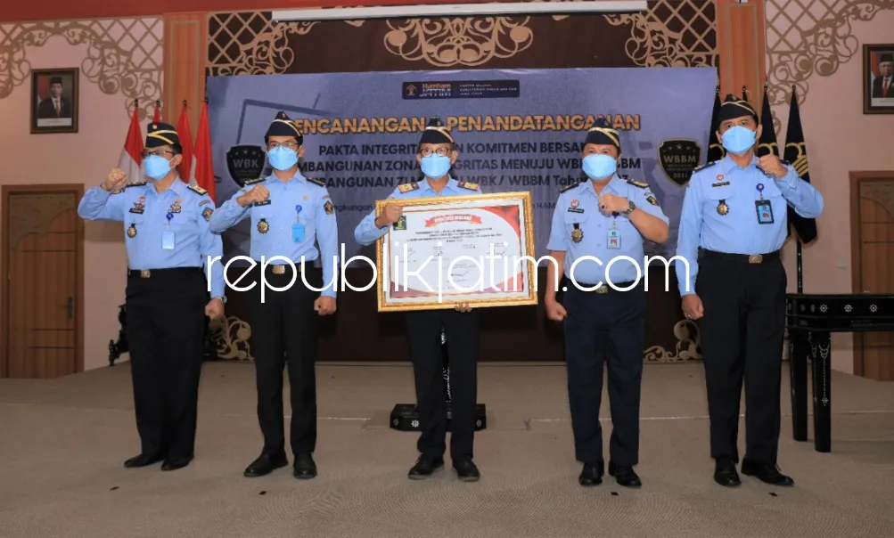 Pertahankan Predikat WBBM, Kemenkumham Jatim Tandatangani Pakta Integritas dan Komitmen Bersama Bangun ZI