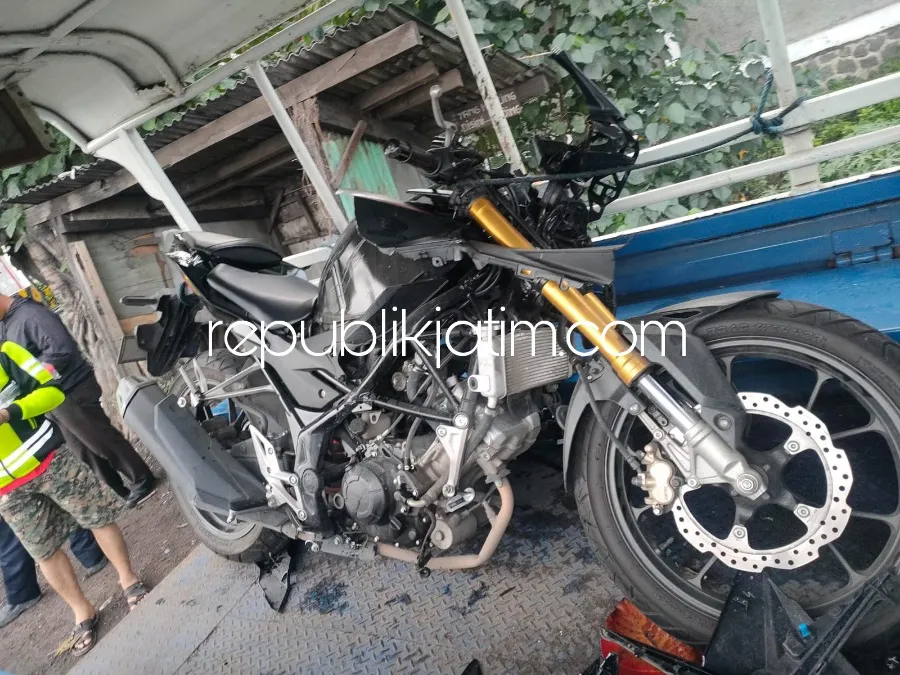 Pengendara Moge Asal Ponorogo Meninggal Usai Tabrak Truk Trailer Keluar Pabrik di Jalur Surabaya - Mojokerto