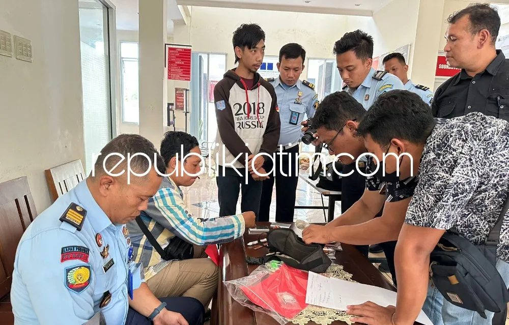 Petugas Lapas Pemuda Madiun Gagalkan Penyelundupan Sabu - Sabu 10,94 Gram Dalam Sikat Cucian