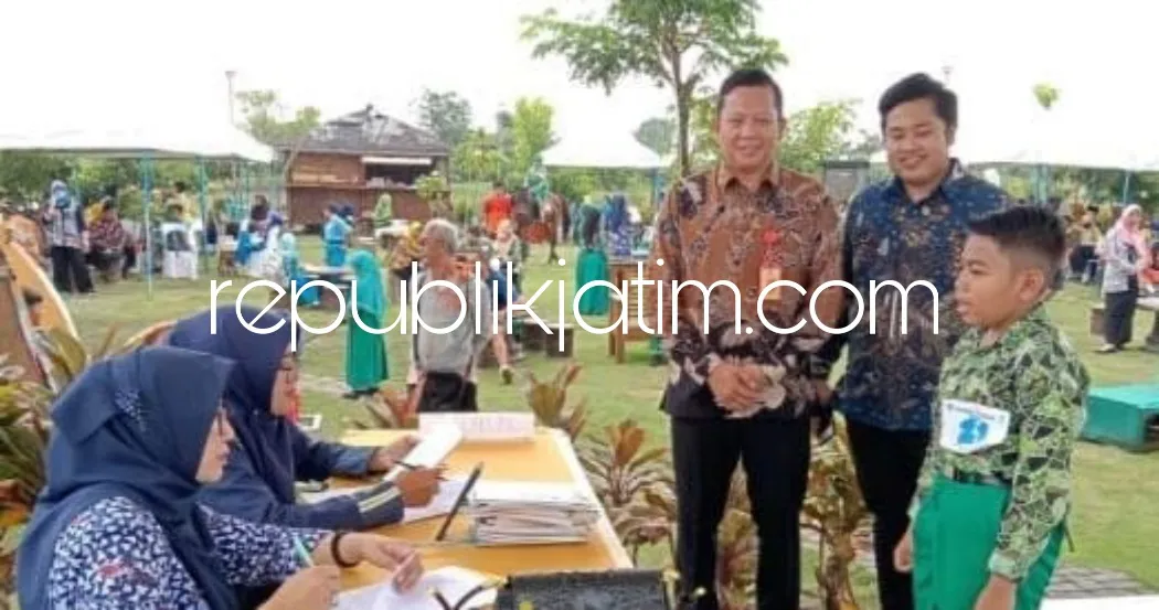 Lomba Literasi Anak, Disperpusip Sidoarjo Ajak Pelajar Gemar Membaca dan Menulis