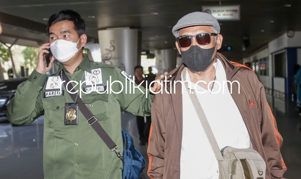 Nikahi Perempuan Blitar dan Jadi Dosen Tahunan di Tulungagung, WNA Asal Singapura Akhirnya Dideportasi