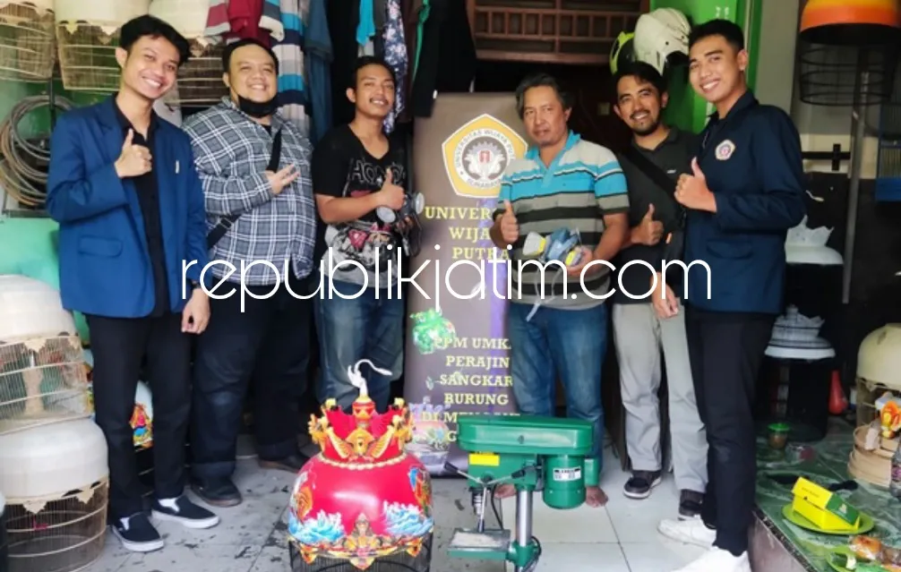 Dibekali Pentingnya K3, Tim Abdimas Universitas Wijaya Putra Dampingi Pengusaha Muda Produsen Sangkar Burung Asal Gresik
