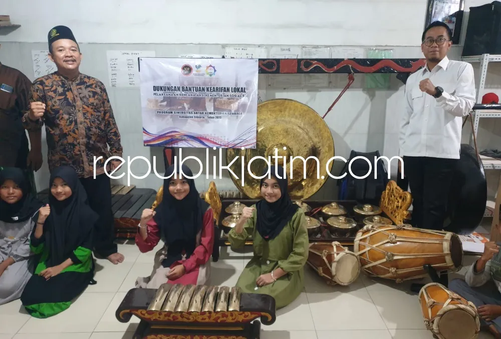 Program Bantuan Sinergitas Kemensos RI dan BNPT di Sidoarjo Dimanfaatkan untuk Pembelian Seperangkat Gamelan