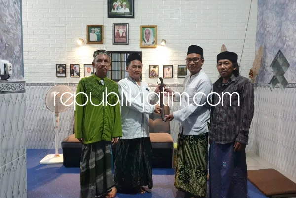 Lesbumi Sidoarjo Dipercaya Merawat Benda-Benda Pusaka Peninggalan Pesantren Al Hamdaniyah Siwalanpanji Buduran