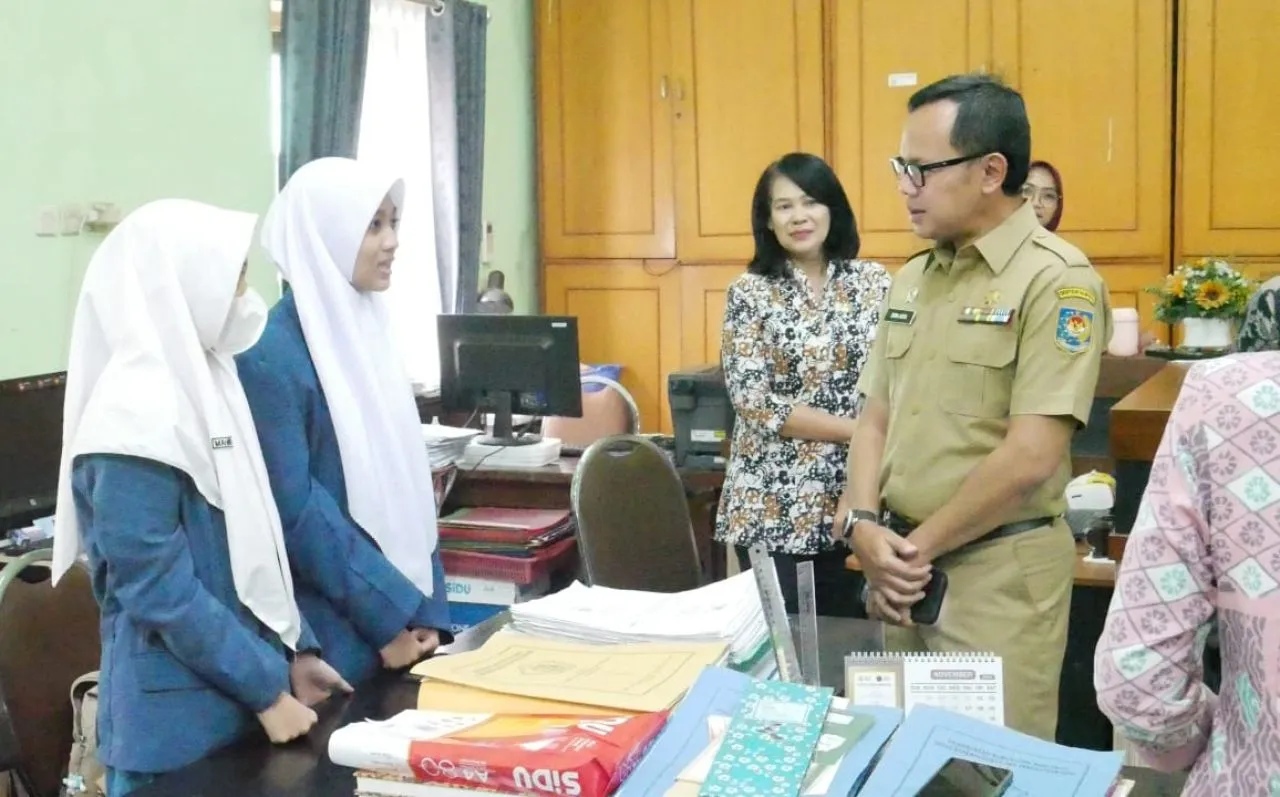 Wamendagri Apresiasi Disdukcapil Sidoarjo Atas Inovasi Layanan Cepat Jemput Bola untuk Warga Kota Delta