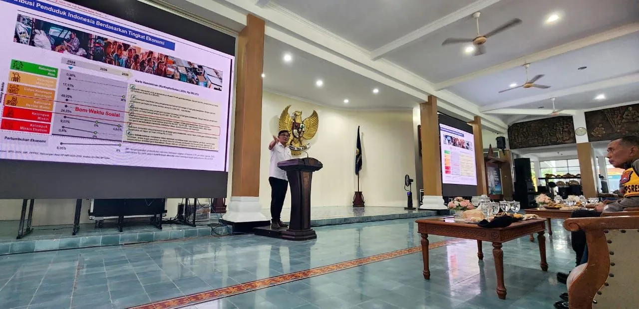 Budiman Sudjatmiko Atasi Kemiskinan Dengan Optimalisasi Data Terpadu dan Ubah Skema Subsidi serta Bansos