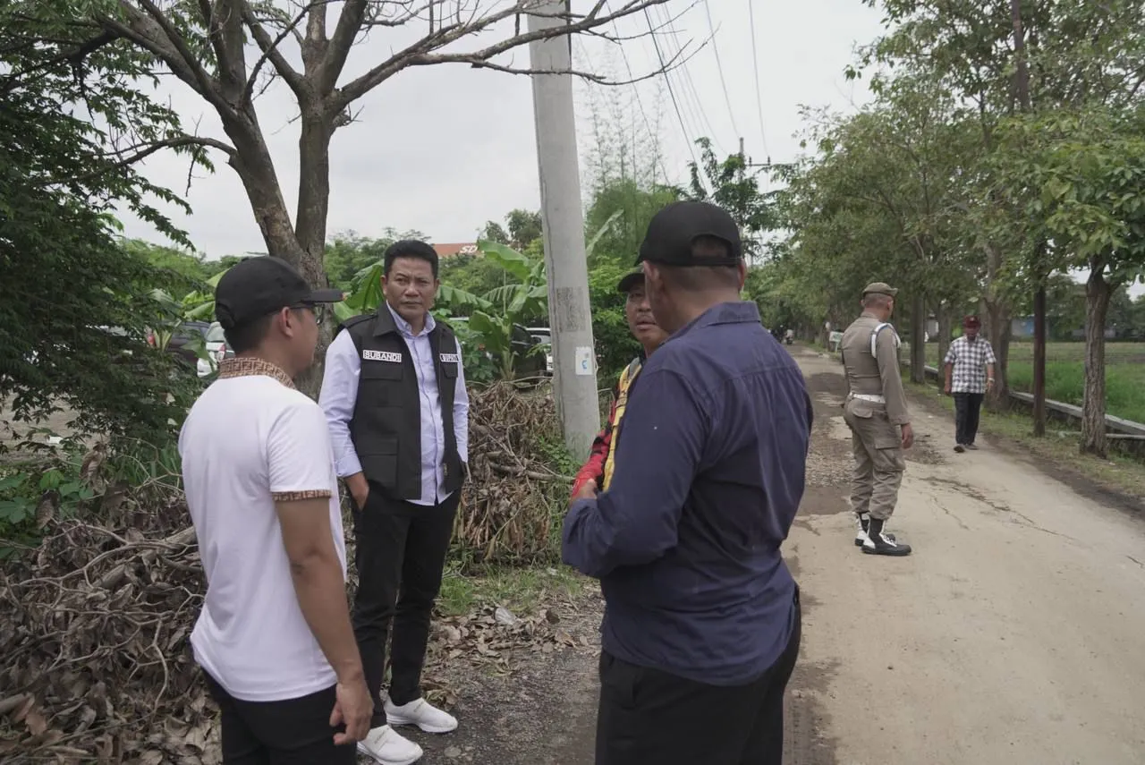 Pemkab Sidoarjo Desak Jalan Rusak Akibat Urukan Perumahan di Junwangi Krian Diperbaiki Pelaksana Proyek