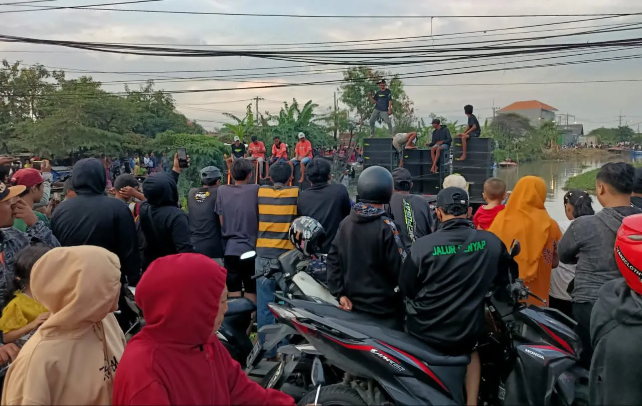 Nyadran Dewi Sekar Dadu, Tradisi Warga Pesisir Sidoarjo Makin Semarak Pakai Sound System Sewa Rp 30 Juta Per Rombongan