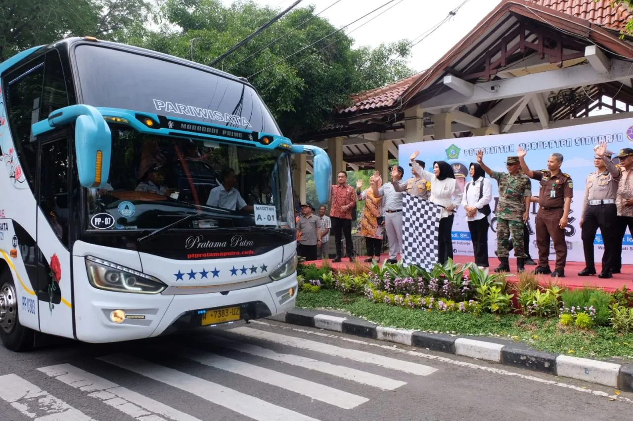 Wabup Sidoarjo Berangkatkan 28 Bus Mudik Gratis Tujuan Ponorogo, Trenggalek, Magetan serta Jember dan Banyuwangi