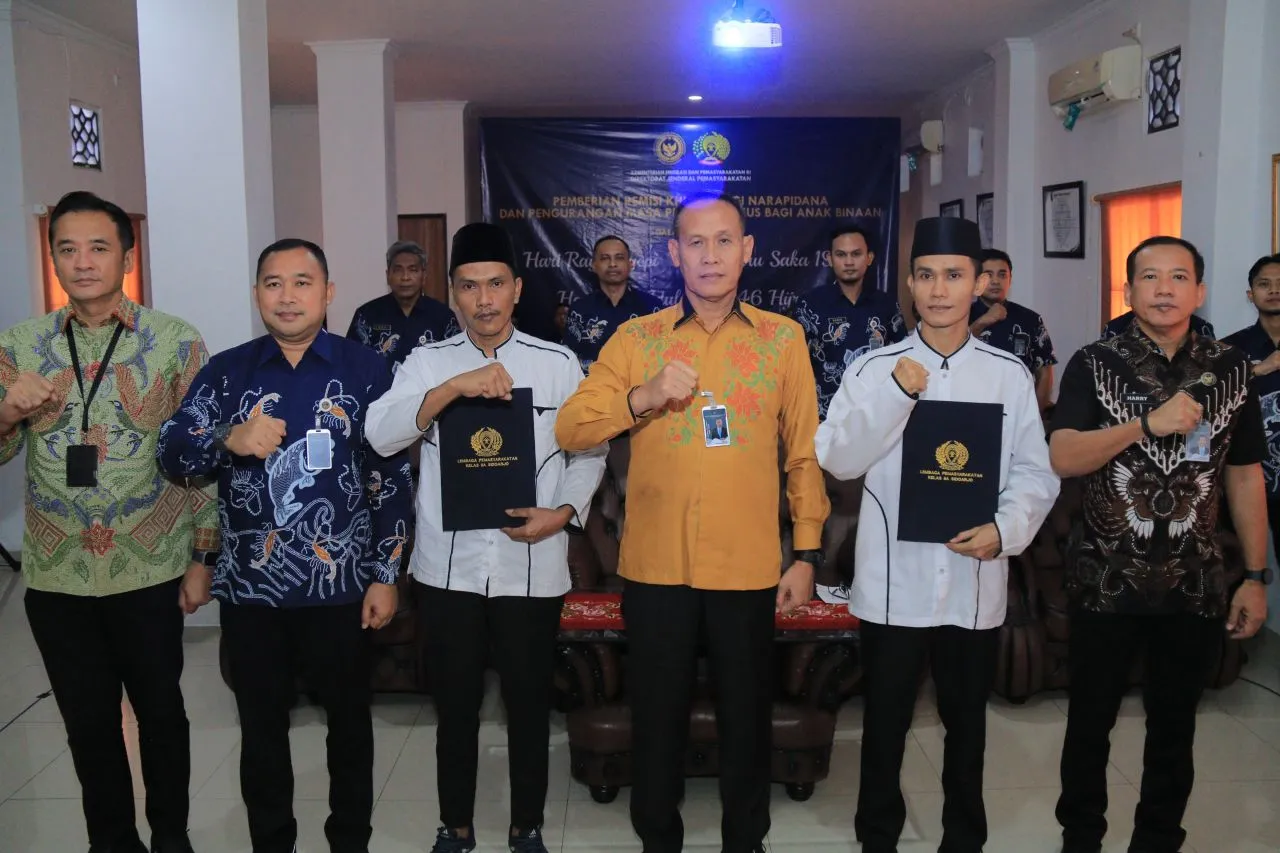 Negara Hemat Anggaran Rp 9,6 Miliar, Separuh Lebih Warga Binaan Muslim di Lapas dan Rutan Jatim Peroleh Remisi