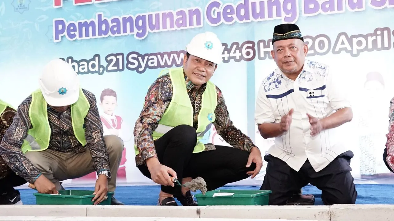 Bupati Sidoarjo Janji Bantu Permudah Perizinan Pembangunan Sekolah di Kota Delta