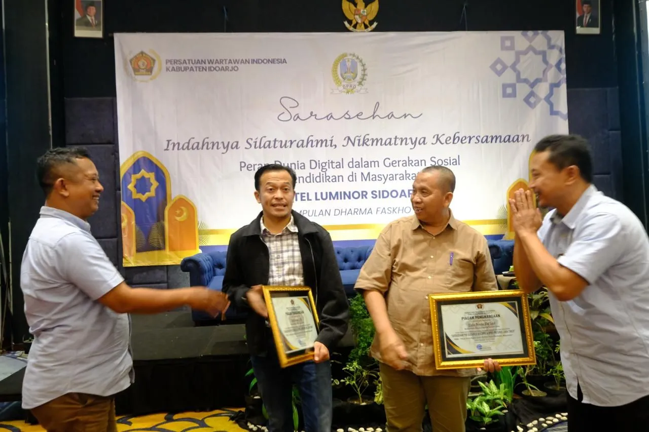 Sarasehan PWI Sidoarjo dan Komisi A DPRD Jatim, Ajak Kalangan Guru dan Masyarakat Perkuat Literasi Digital