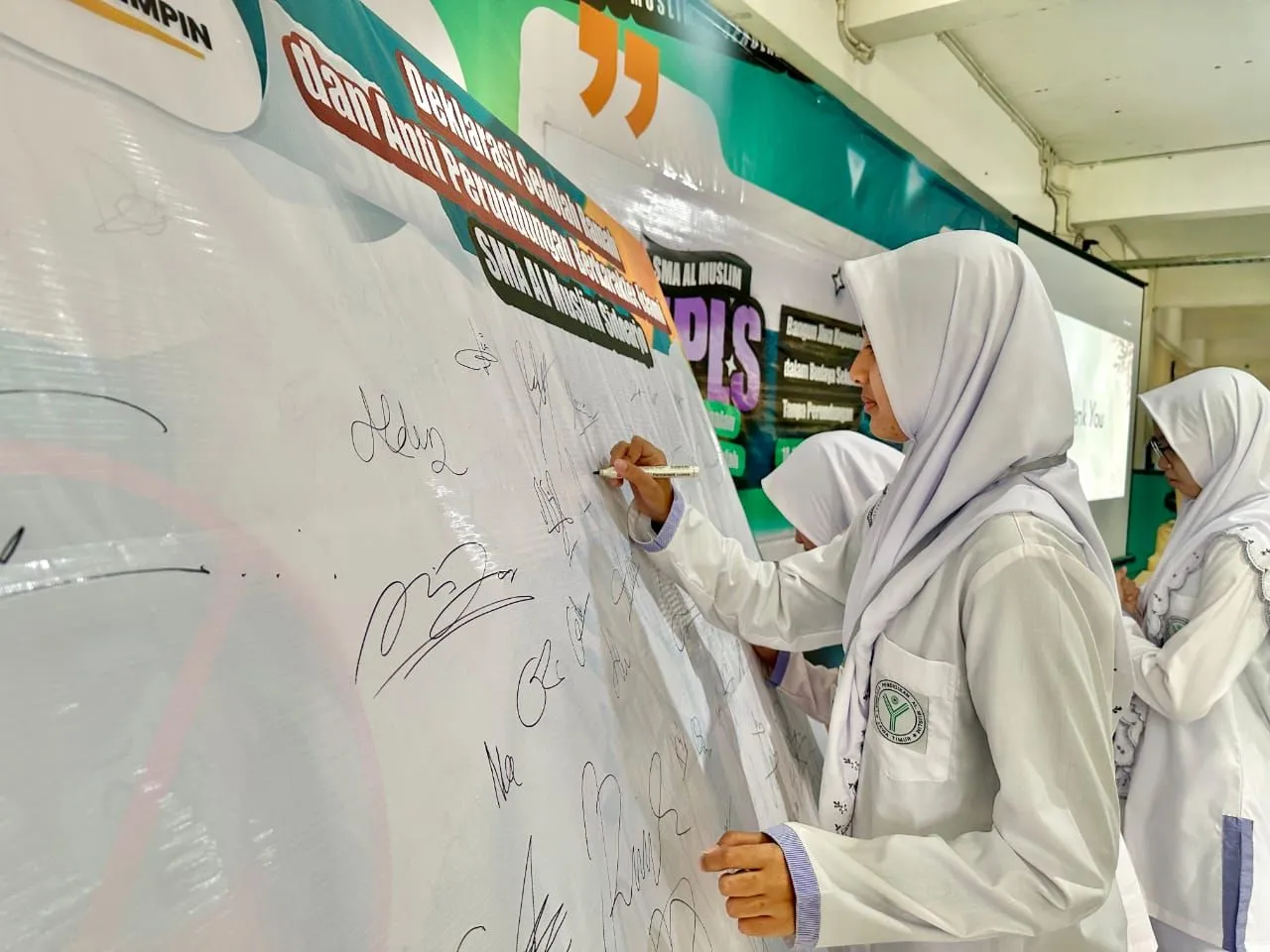 MPLS SMA Al Muslim Jawa Timur Bangun Jiwa Kepemimpinan Lewat Budaya Sekolah Tanpa Perundungan