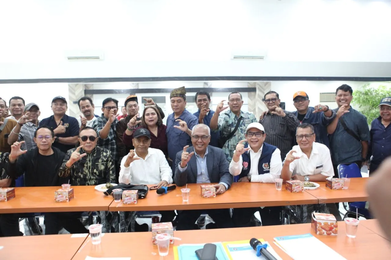 Duet Akhmad Munir dan Atal Depari Resmi Daftar Caketum dan Calon Ketua DK PWI Periode 2025 - 2030