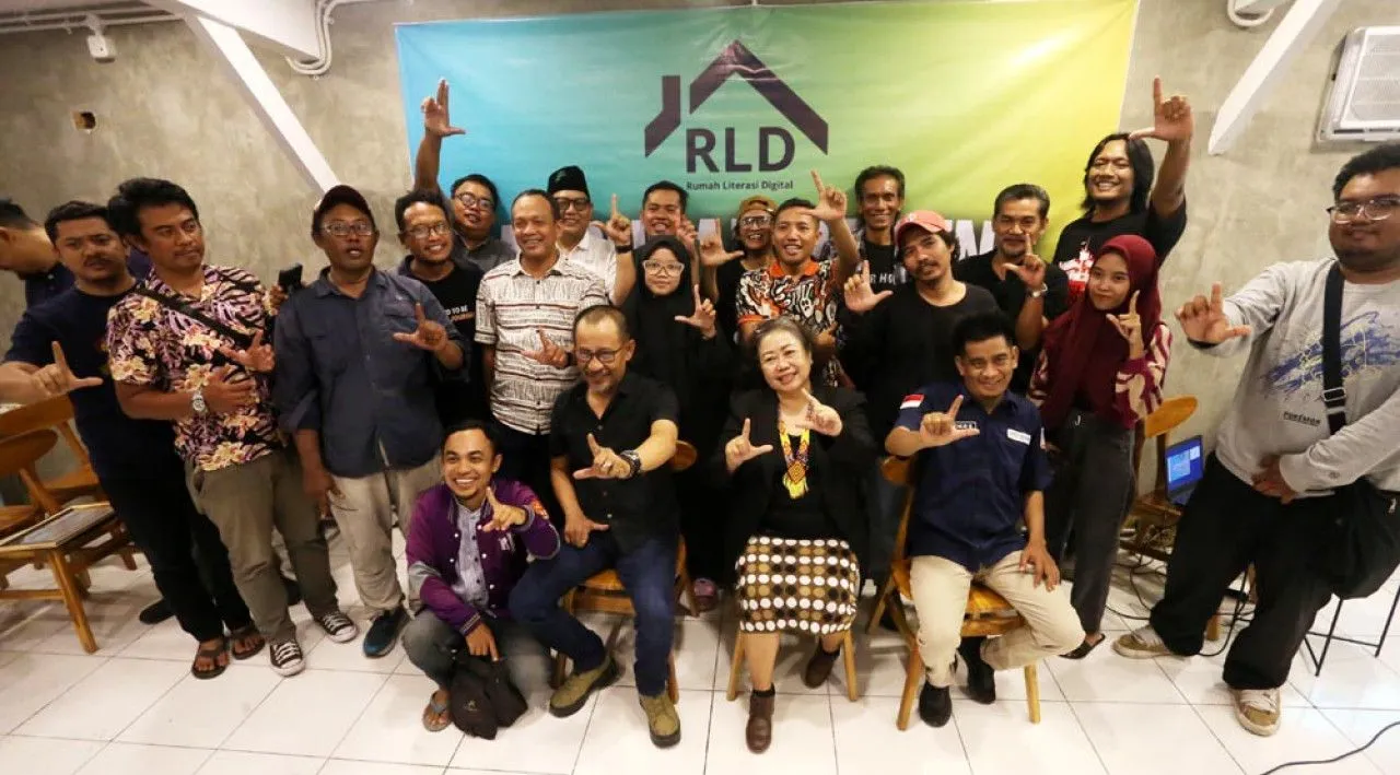 Jagongan Bareng Rumah Literasi Digital Surabaya, Donkrak Peran Praktisi Media Sebagai Edukator di Tengah Gempuran Medsos