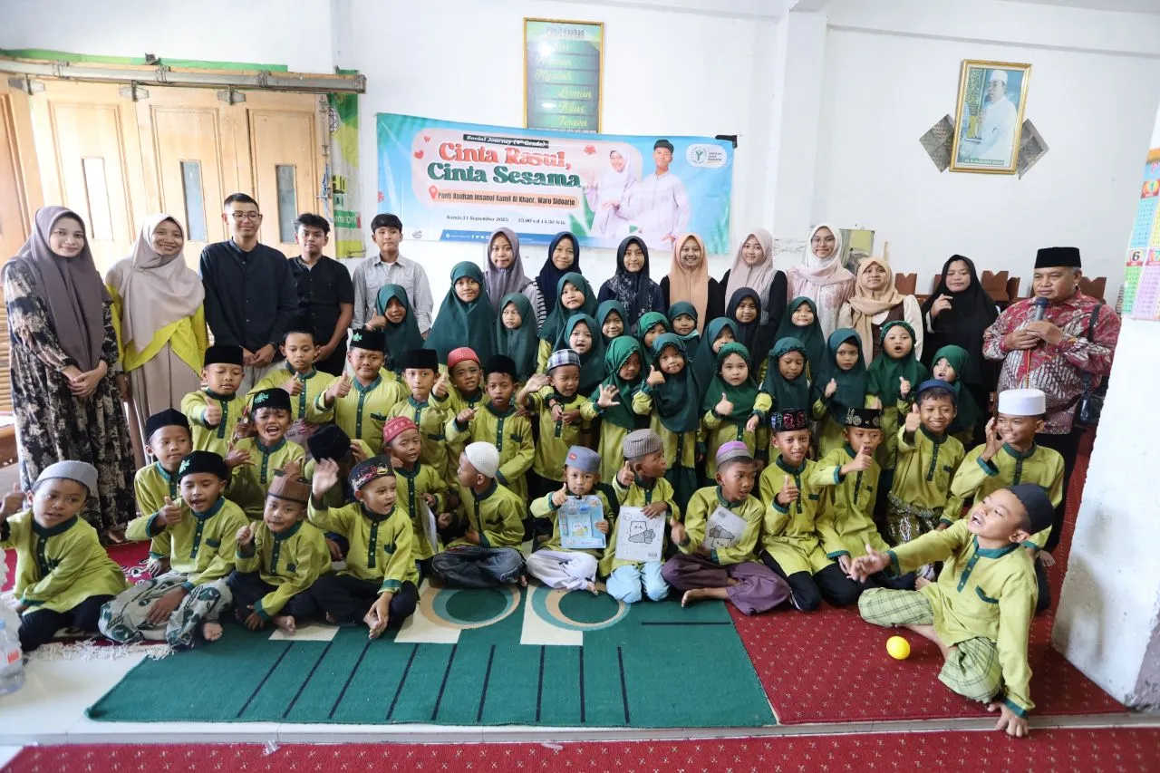 Wujud Cinta Rasul dan Sesama, Siswa SMP Al Muslim Gelar Social Journey Berbagi Bersama Anak Yatim di Tropodo Waru