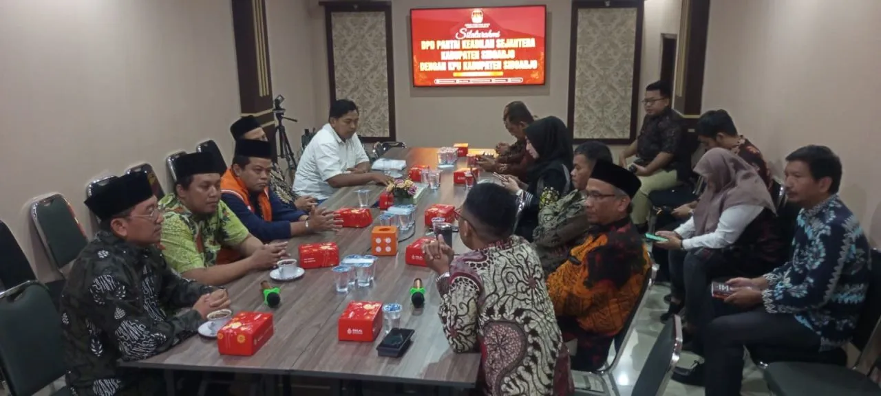 Kuatkan Komitmen Pemilu Bersih Tanpa Politik Uang, Pengurus Baru PKS Sidoarjo Silaturahim ke KPU dan Dewan