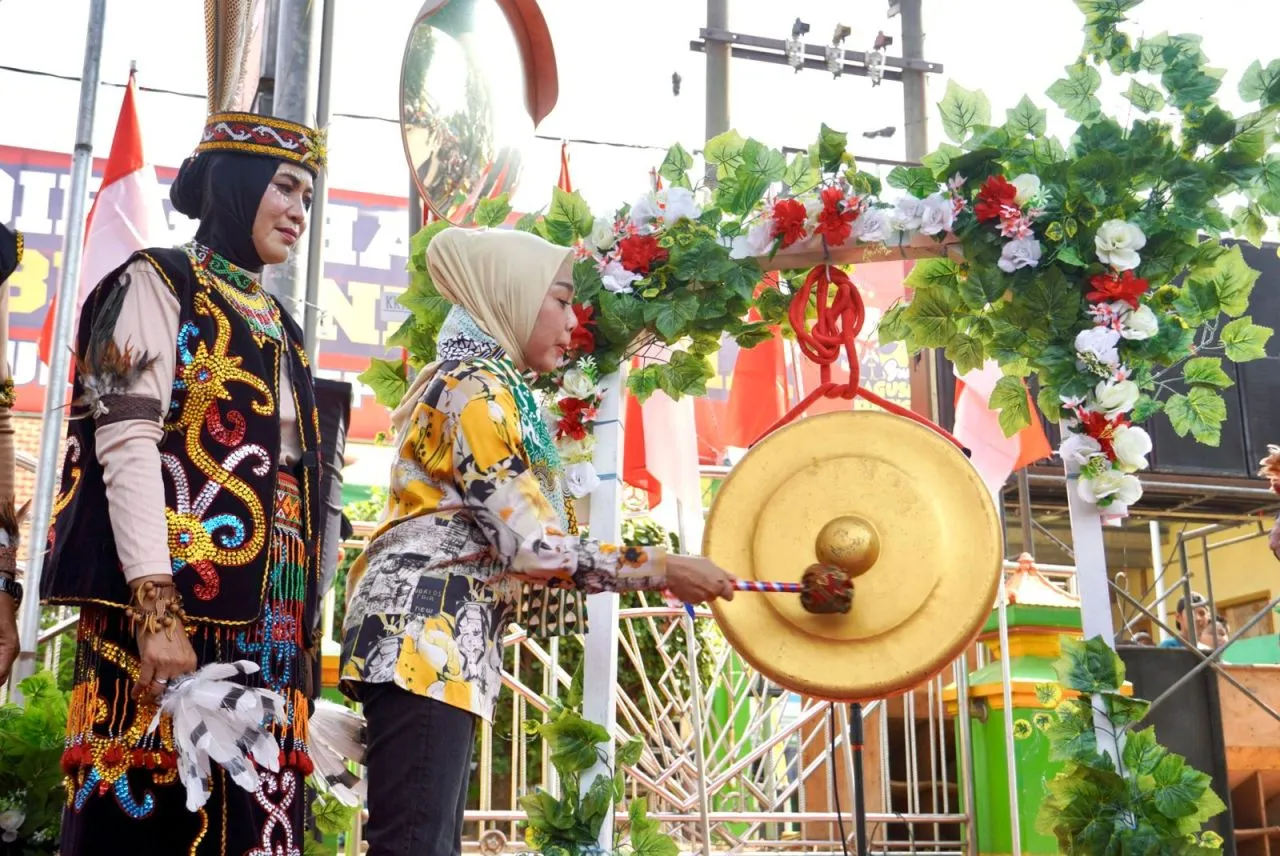 Sriatun Buka Kedungsumur Culture Carnival 2025, Siap Jadikan Generasi Muda Sidoarjo Berbudaya dan Berkarakter