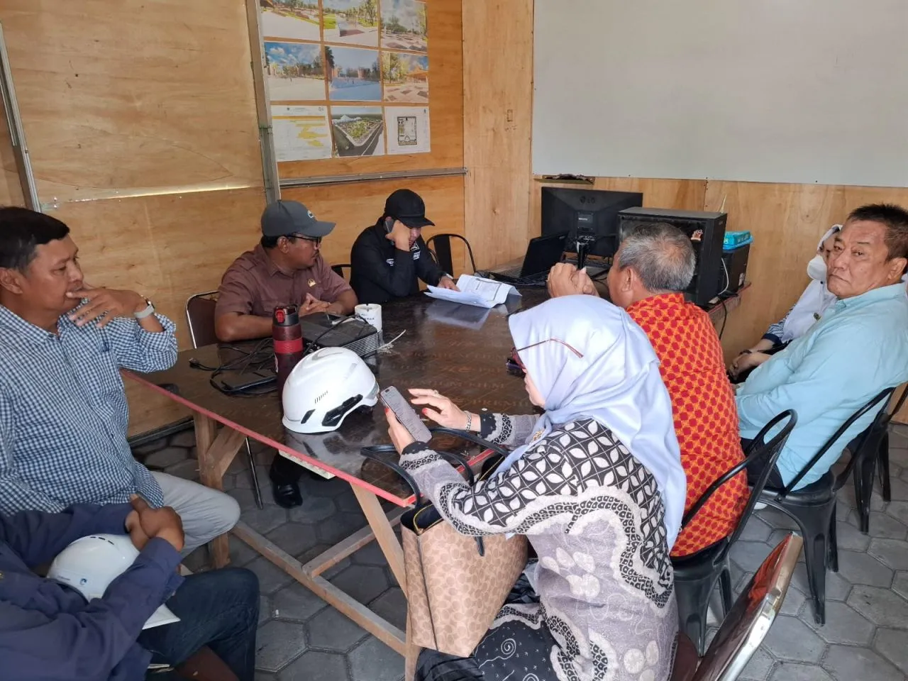 Hanya Dijelaskan Lisan, Temukan Kekurangan Pekerjaan 2 Persen, Dewan Sidoarjo Kecewa Rekanan Proyek Alun-Alun Rp 24,6 M