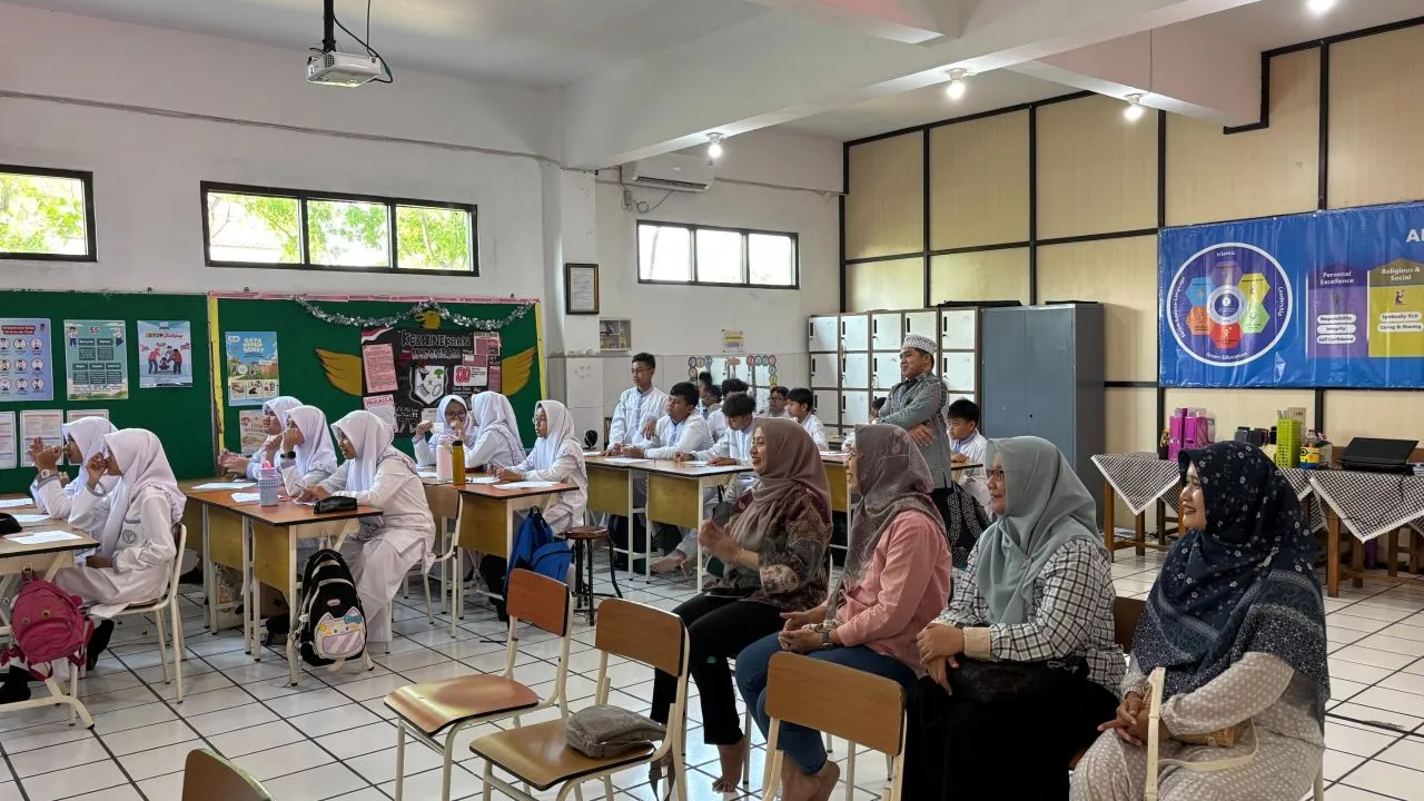 SMP Al Muslim Gelar Show Your Spark, Padukan Presentasi Minat dan Bakat Bersamaan Penerimaan Rapor Sisipan Siswa