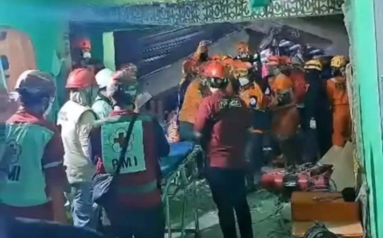 Jeritan Hati Puluhan Wali Santri, Mulai Tak Makan Selama 3 Hari hingga Minta Bantuan Presiden untuk Percepatan Evakuasi