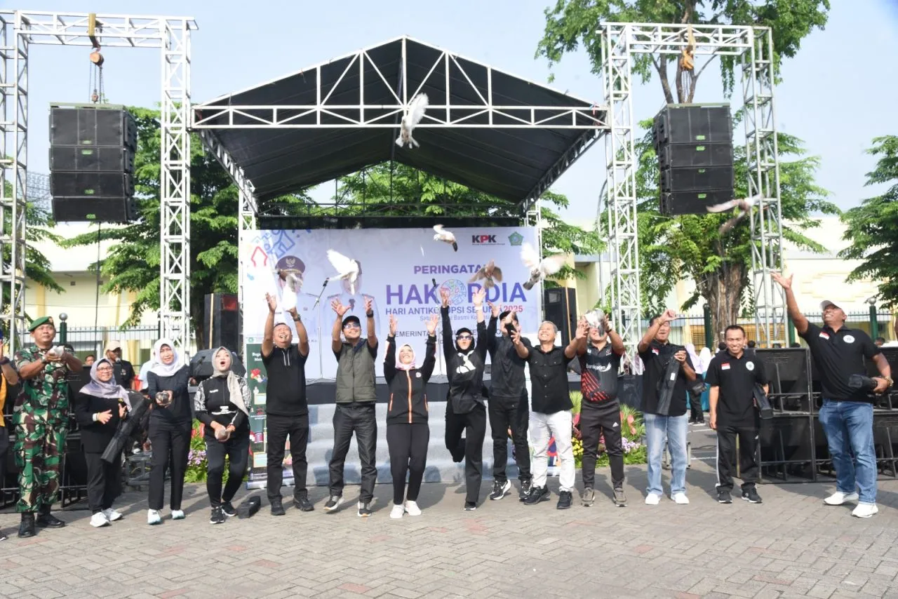 Libatkan Kalangan Pelajar, Pemkab Sidoarjo Peringati Hari Anti Korupsi Sedunia 2025 Bersama Mantan Kajati Jatim