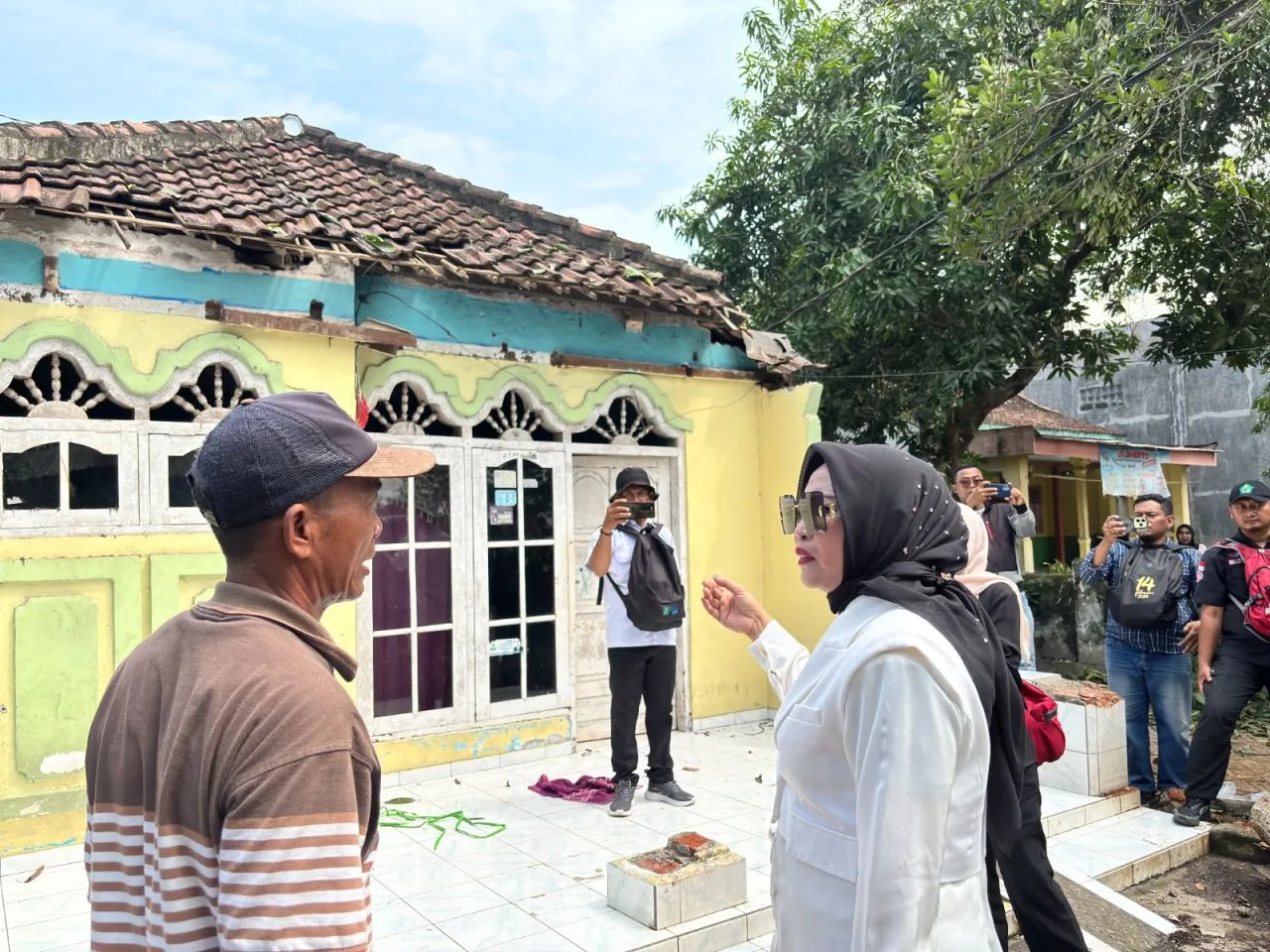 Wabup Sidoarjo Cek Rumah Warga Rusak Akibat Amukan Puting Beliung, Pastikan Segera dapat Bantuan Renovasi