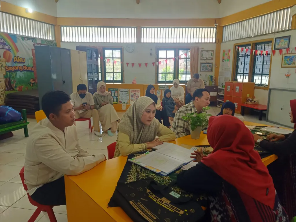 Terapkan Program GEMAR dan GATI, KB TK Al Muslim Perkuat Peran Ayah dalam Pendidikan dan Pengasuhan Anak Sejak Dini