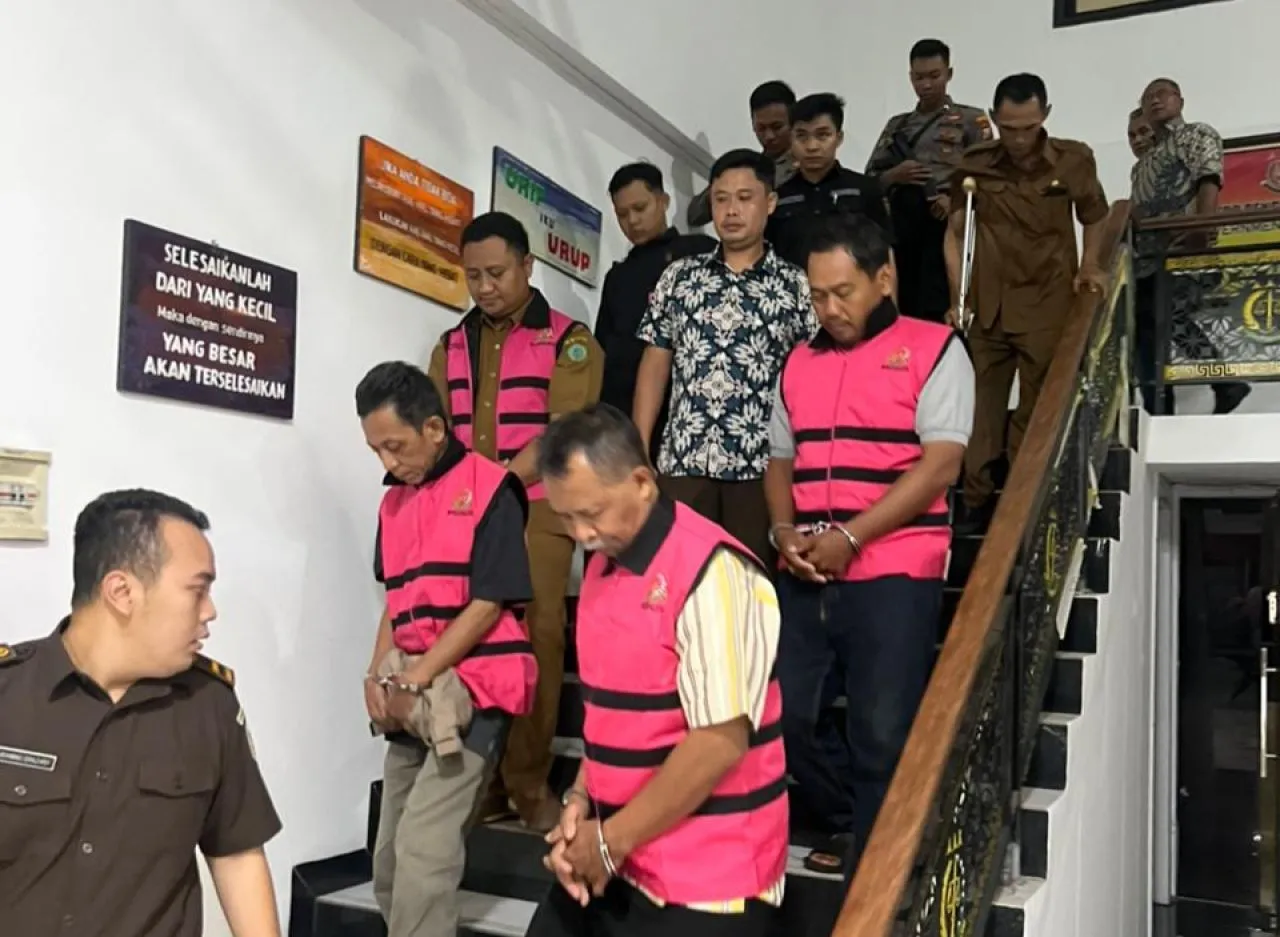 Tim Pidsus Kejari Sidoarjo Tambah 5 Tersangka Baru Kasus Dugaan Korupsi Uang Kompensasi Rp 3,6 Miliar Pihak Ketiga