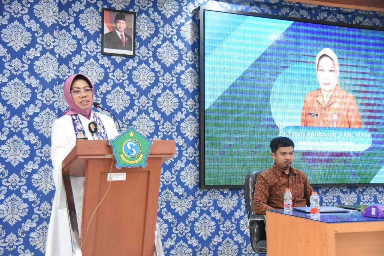 LOMBA KONTEN - Sekretaris Daerah (Sekda) Dr Fenny Apridawati saat menutup kegiatan Bootcamp Medos yang digelar Dinas Komunikasi dan Informatika (Kominfo) Pemkab Sidoarjo di Aula Badan Kepegawaian Daerah (BKD) Pemkab Sidoarjo, Rabu (07/05/2025).