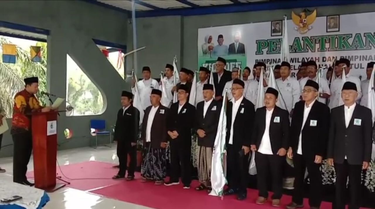 PELANTIKAN - Serikat Nelayan Nahdlatul Ulama (SNNU) Jawa Timur (Jatim) melaksanakan Pelantikan dan Rapat Kerja Wilayah (Rakerwil) di Pondok Pesantren Darsul Bihar atau SMK Perikanan dan Kelautan Puger Jember, Selasa (27/05/2025).