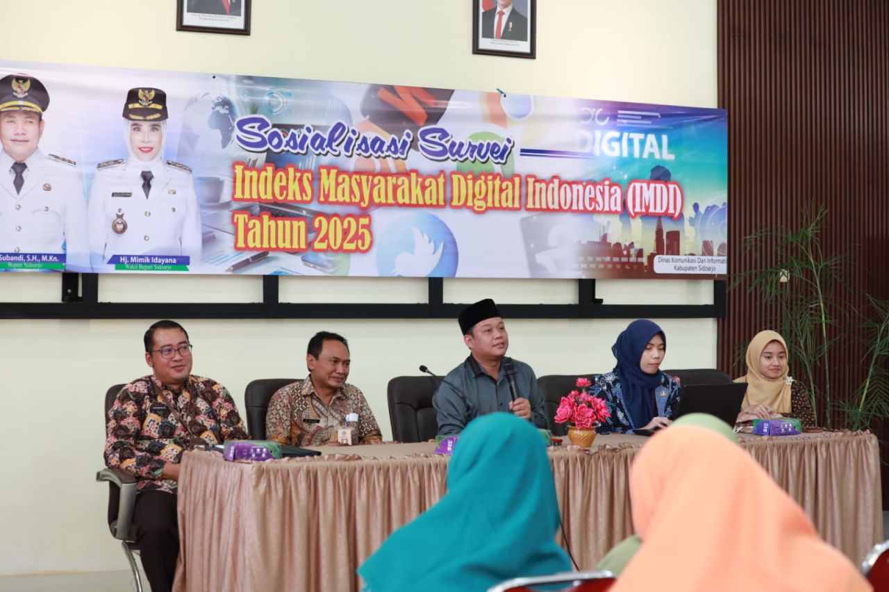 IMDI - Dinas Komunikasi dan Informatika (Kominfo) Pemkab Sidoarjo menggelar Sosialisasi Survei Indeks Masyarakat Digital Indonesia (IMDI) bagi masyarakat Kecamatan Gedangan, Kamis (26/06/2025).
