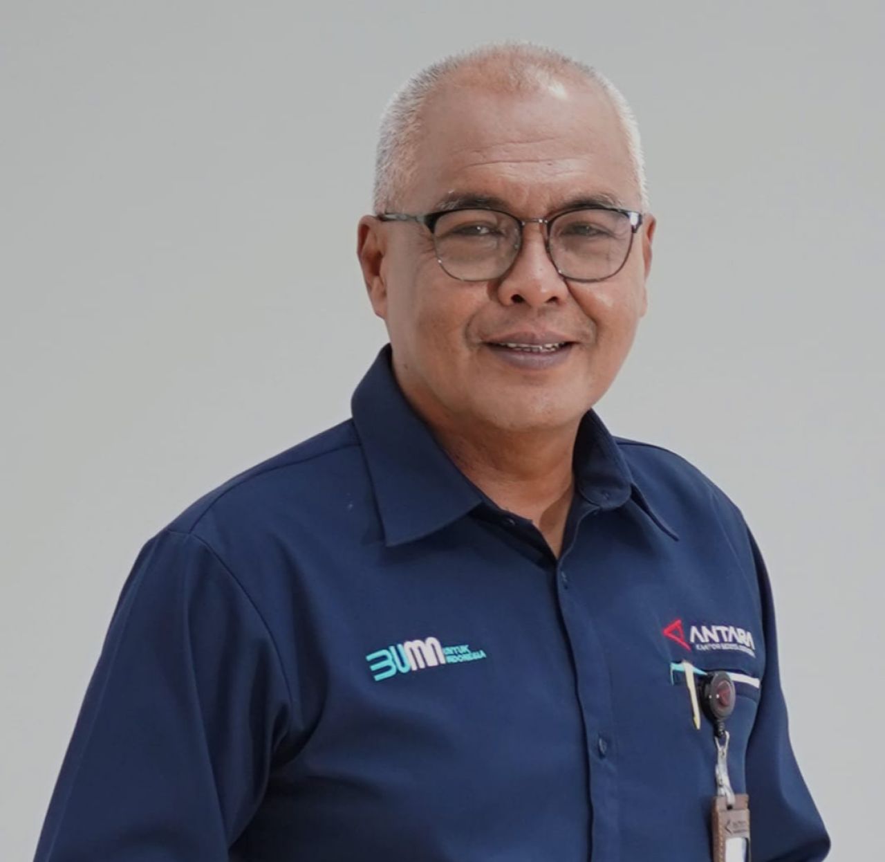 MAJU - Mantan Ketua PWI Jatim Akhmad Munir yang menjabat Direktur Utama (Dirut) Lembaga Kantor Berita Nasional (LKBN) Antara siap maju dan ikut berkontestasi menuju kursi Ketua Umum Persatuan Wartawan Indonesia (PWI) Pusat periode 2025 - 2030.