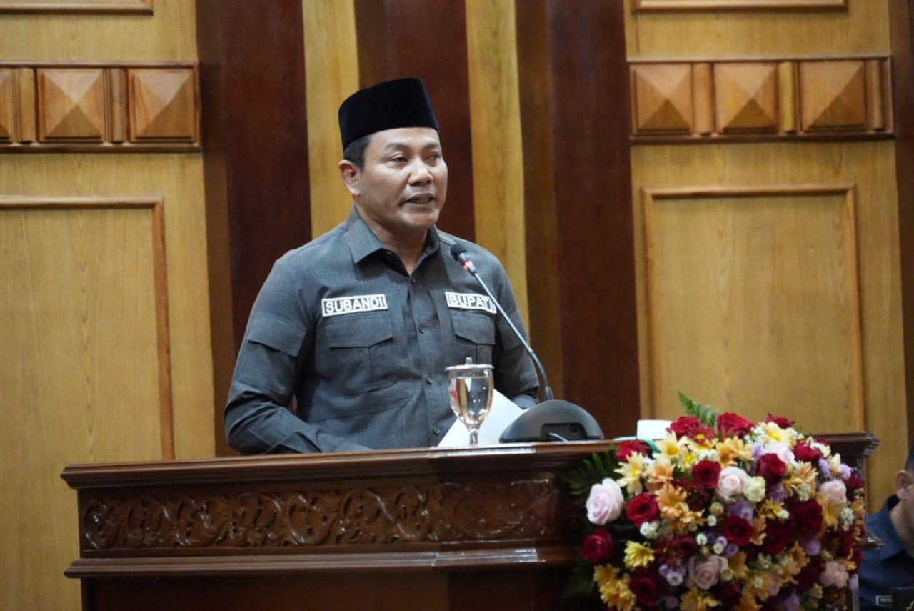 Bupati Sidoarjo, Subandi